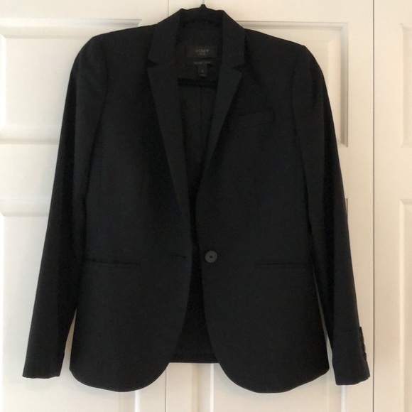 J. Crew suit in Super 120’s size 2. Jacket and skirt included. - Picture 2 of 3